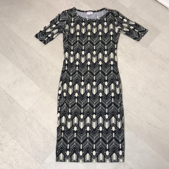 LuLaRoe Dresses & Skirts - LulaRoe Dress Sz XXS Black Cream Julia Midi 00-0